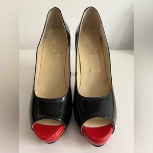 Christian Louboutin Very Privé Open Toe Pumps Patent Leather Size 38 Size 7
